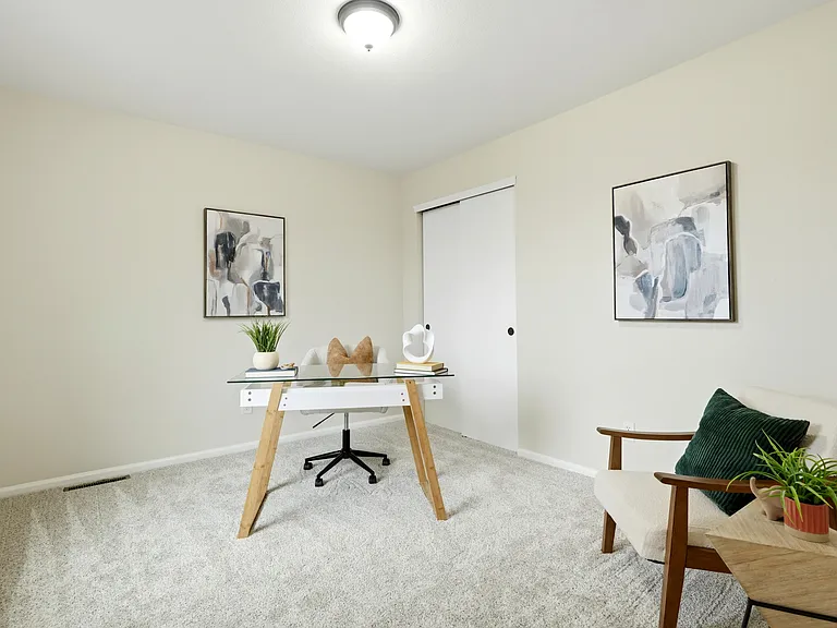 204 Corby Pl — Photo 32