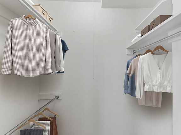 Walk-in closet
