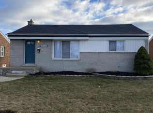 15371 Devoe St, Southgate, MI 48195