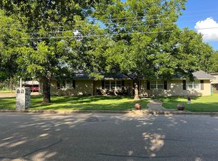 607 Perkins St, Franklin, TX 77856