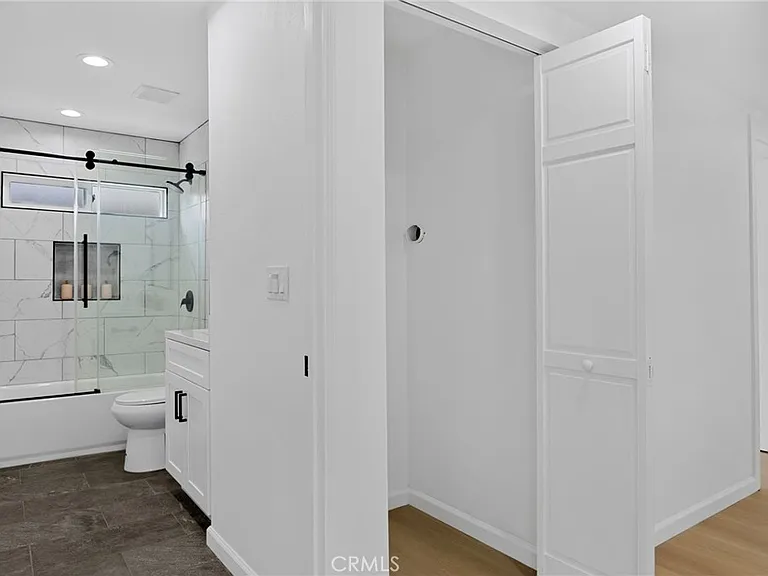 4747 Pixie Ave — Photo 9