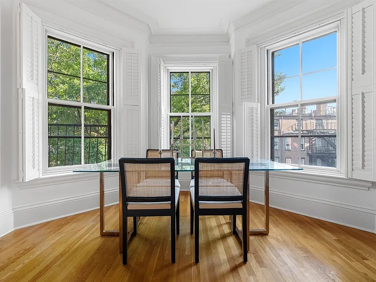 302 Commonwealth Ave #3 — Photo 9