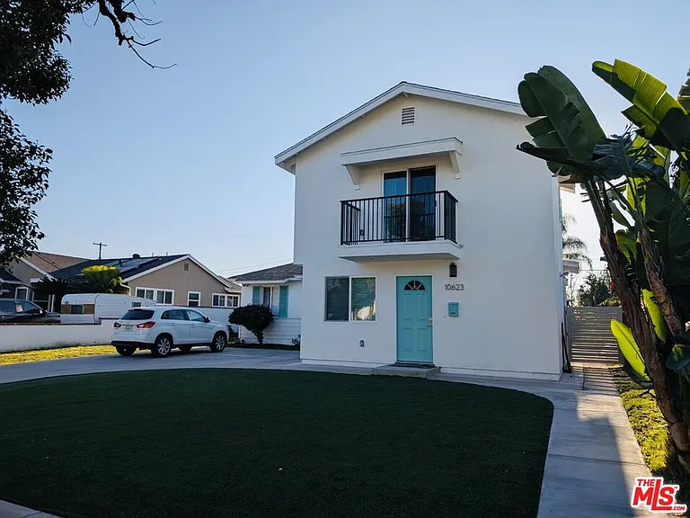 10623 Stanwin Ave — Photo 3