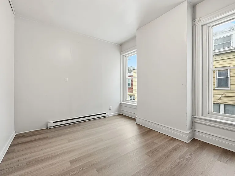 113 N 13th Street — Photo 11