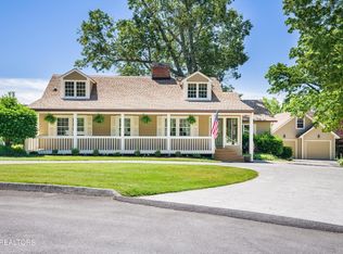 299 Zane Ln, Lenoir City, TN 37772