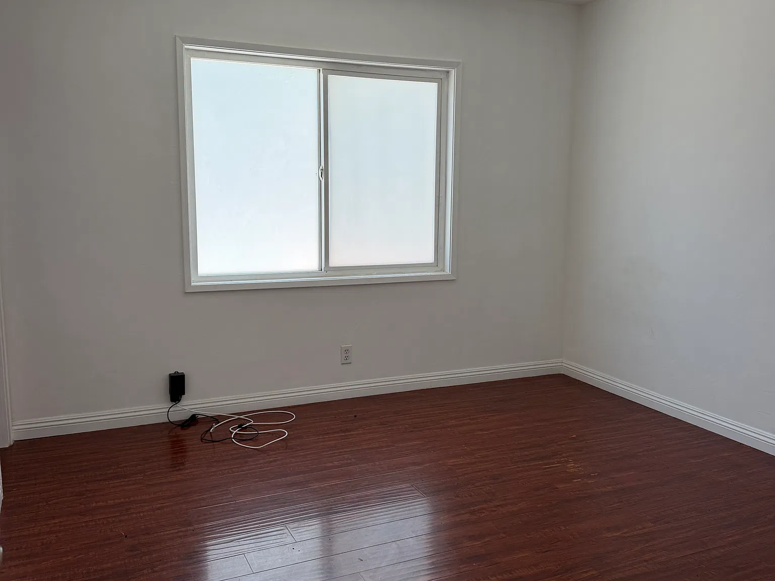 1 bed, 700 sqft, $1,900 — Photo 3
