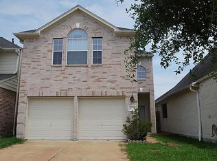 10207 E Palm Lake Dr, Houston, TX 77034