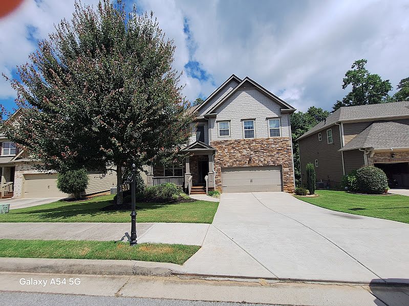 1st image of 1310 Newbridge Cir