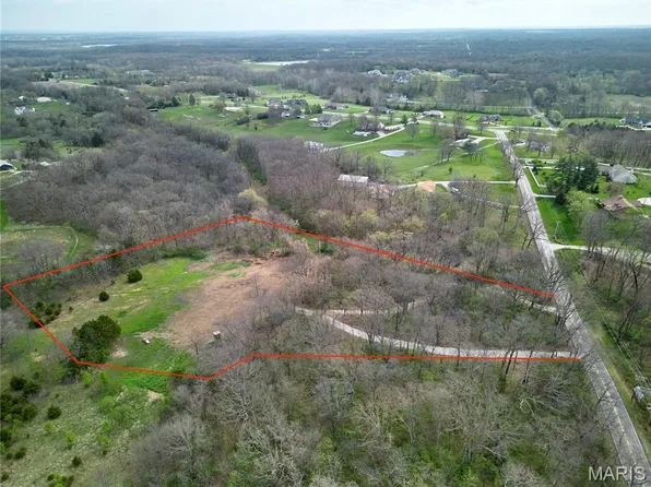 3883 Benne Rd, Defiance, MO 63341