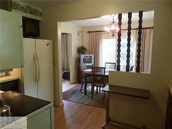 2nd image of 404 E Gainsborough Dr