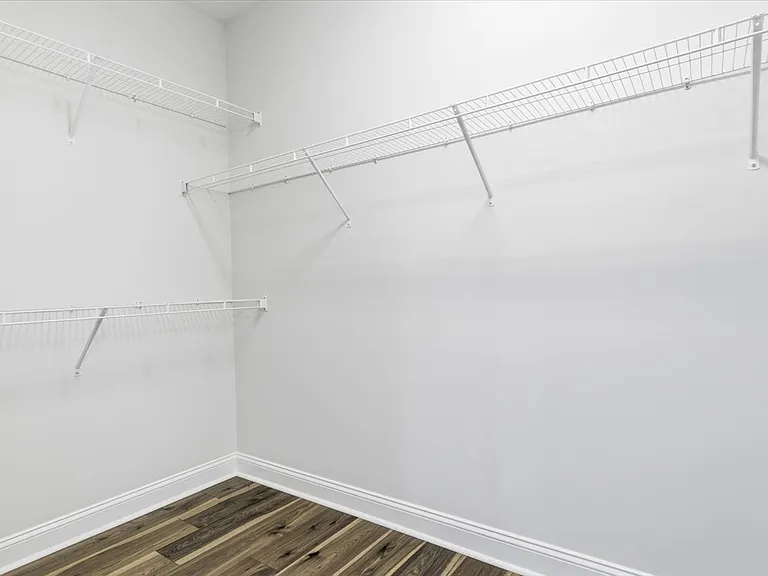 155 Weekend Ave — Photo 4