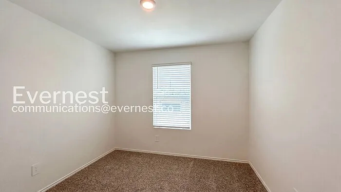 16043 Mahogany Way — Photo 6