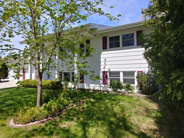 826 E Wachter Ave, Bismarck, ND 58504