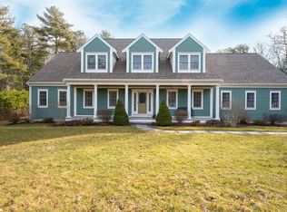 527 County Rd, Pocasset, MA 02559