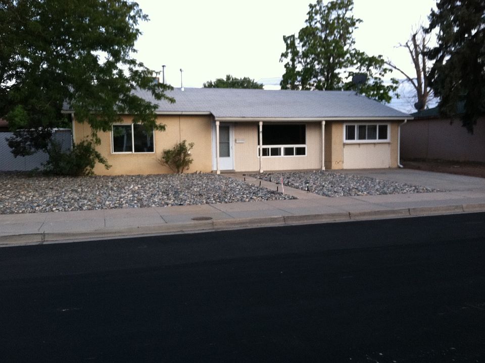 1st image of 1502 N Laguna Ave
