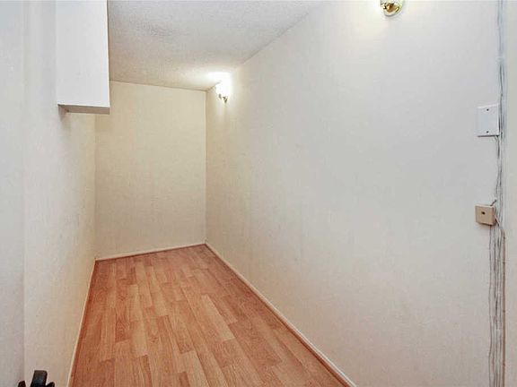 2nd image of 800 Willis Ave