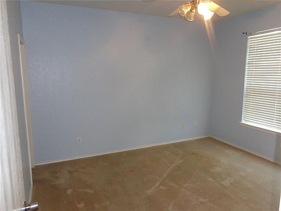 5th image of 1137 Jamie Dr