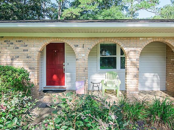 3rd image of 2908 Byington Cir