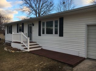 104 Chestnut St, Donnellson, IA 52625