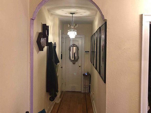 4th image of 185 Atlantic Ave APT A9