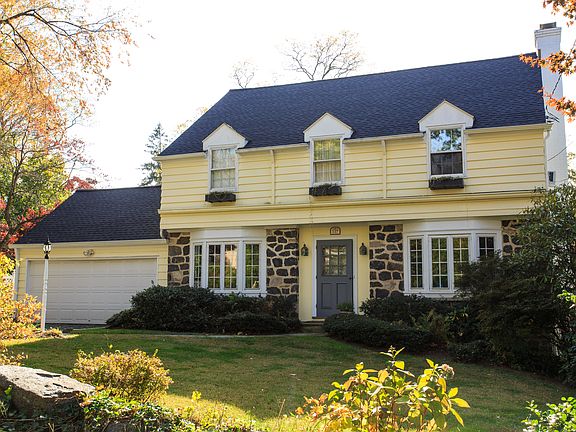 2nd image of 117 Rockland Ave