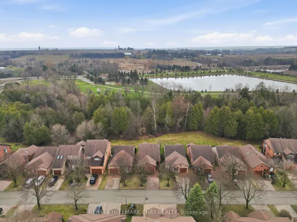 200 Riverview Rd, New Tecumseth, ON L9R 1Y2