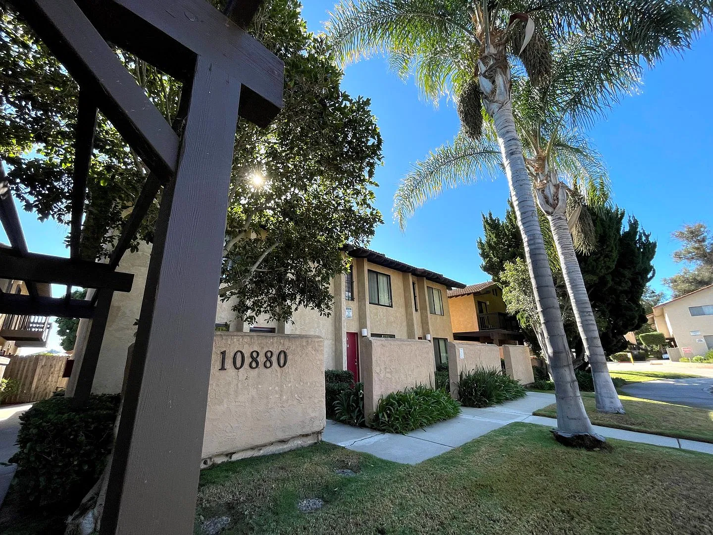 Del Norte Apartments — Photo 3