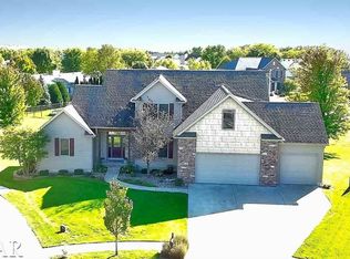 4 Indigo Run, Bloomington, IL 61705