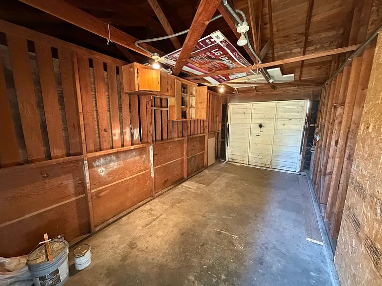 119 W Liberty St #A — Photo 11