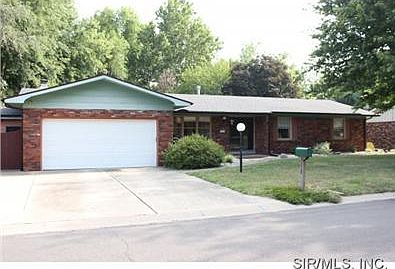 1st image of 338 Sherwood Dr
