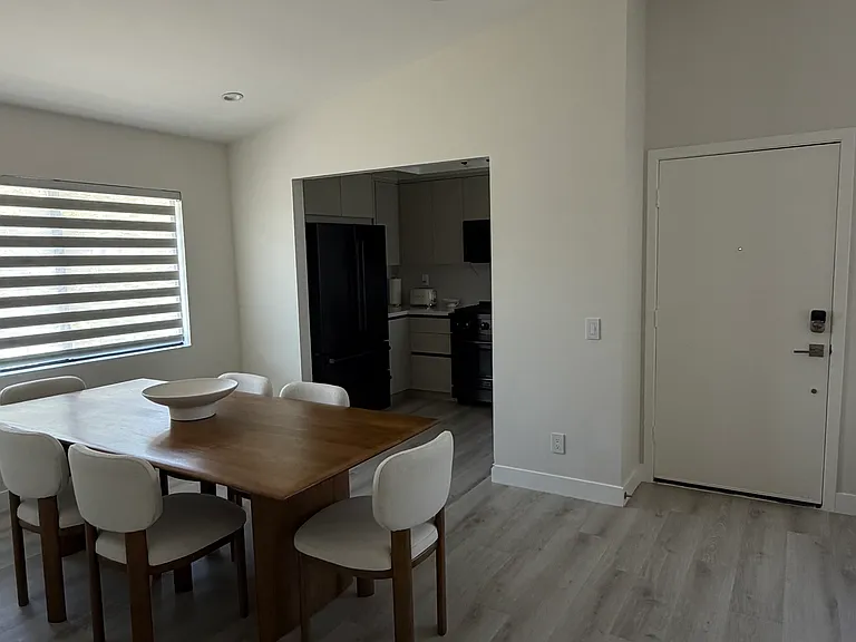 8601 Sunland Blvd #67 — Photo 10