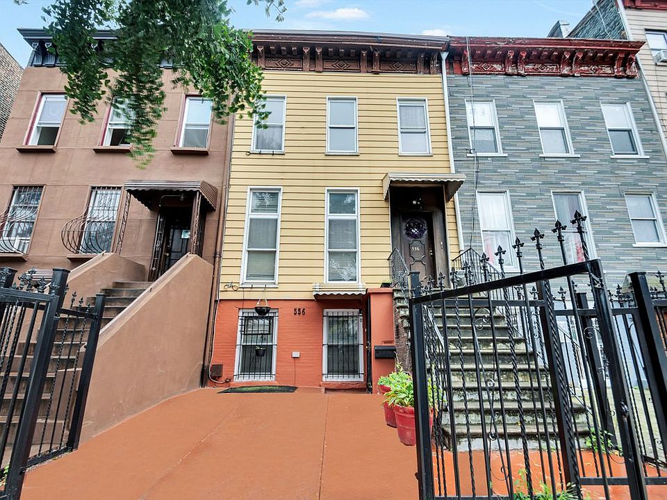 1st image of 556 Willoughby Ave
