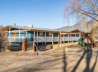 27 N Bosque Rd, Questa, NM 87556
