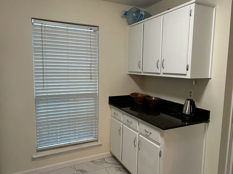 6401 Cedar Bend Ct #6 — Photo 17