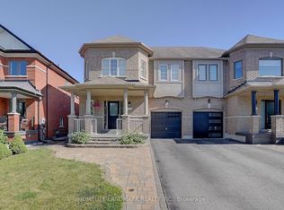 47 Wallwark St, Aurora, ON L4G 0J2