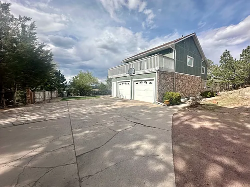1020 Point Of The Pines Dr Photo 1