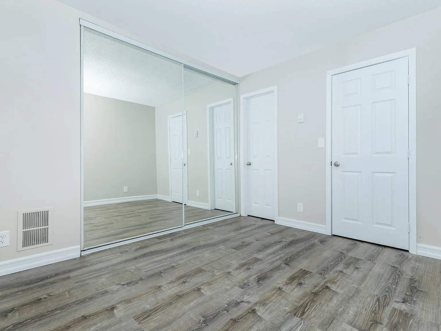 Seacoast Apartments — Photo 3
