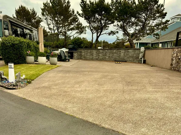 6225 N Coast Hwy Lot 132, Newport, OR 97365