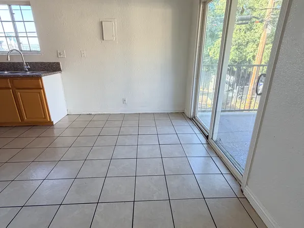 4592 Canoga St #D, Montclair, CA 91763
