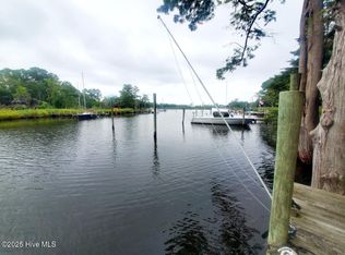 5630 Gondolier Drive, New Bern, NC 28560