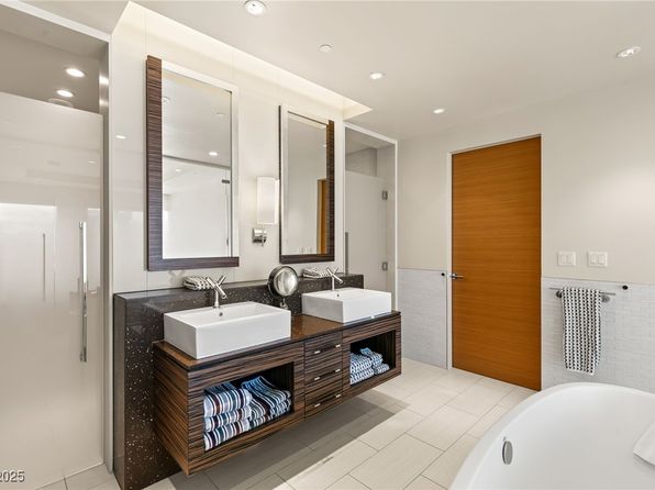 3750 Las Vegas Blvd S UNIT 3008, Las Vegas, NV 89158