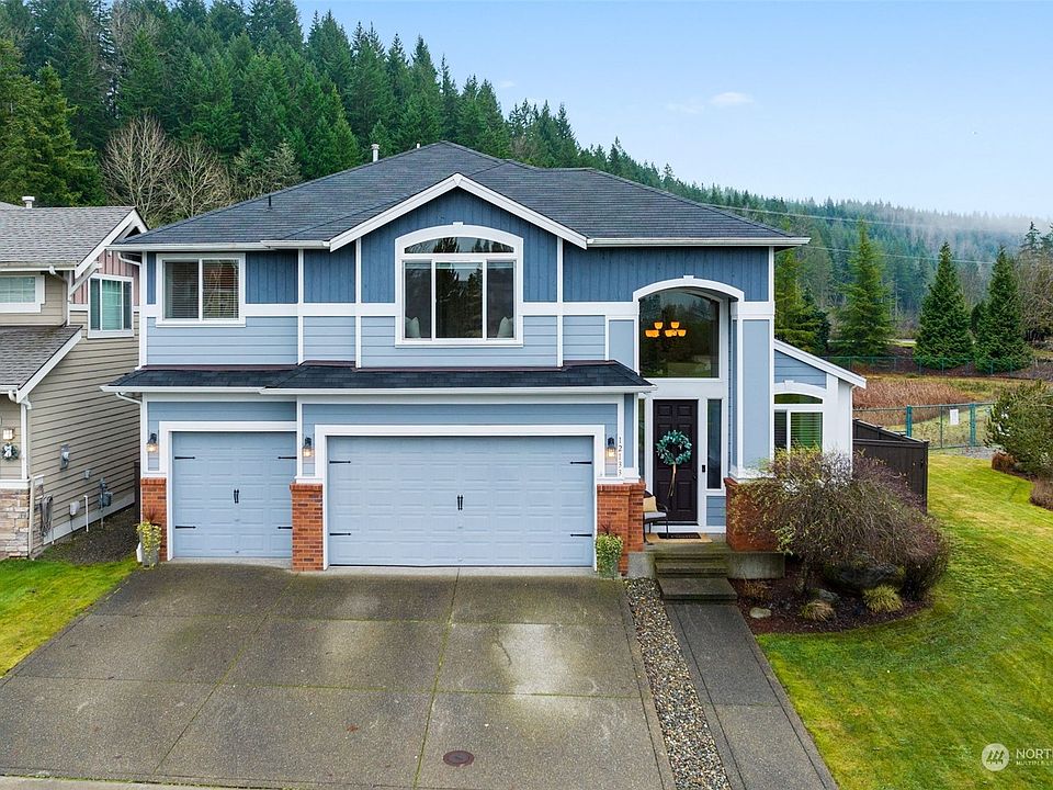1st image of 12133 181st Avenue E