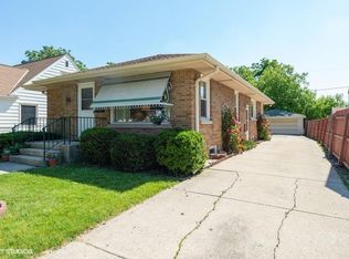 1354 S 90th St, West Allis, WI 53214