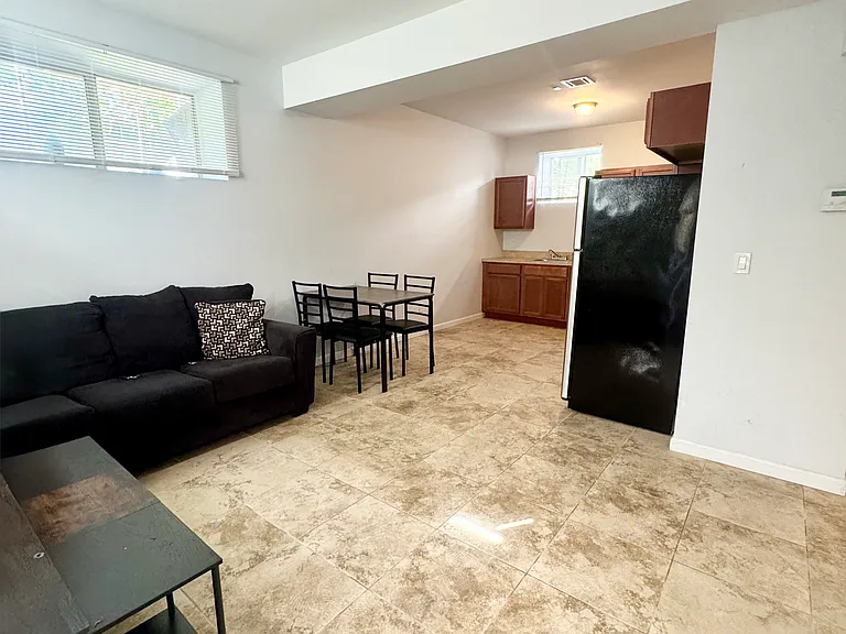 153 David St #1 — Photo 2