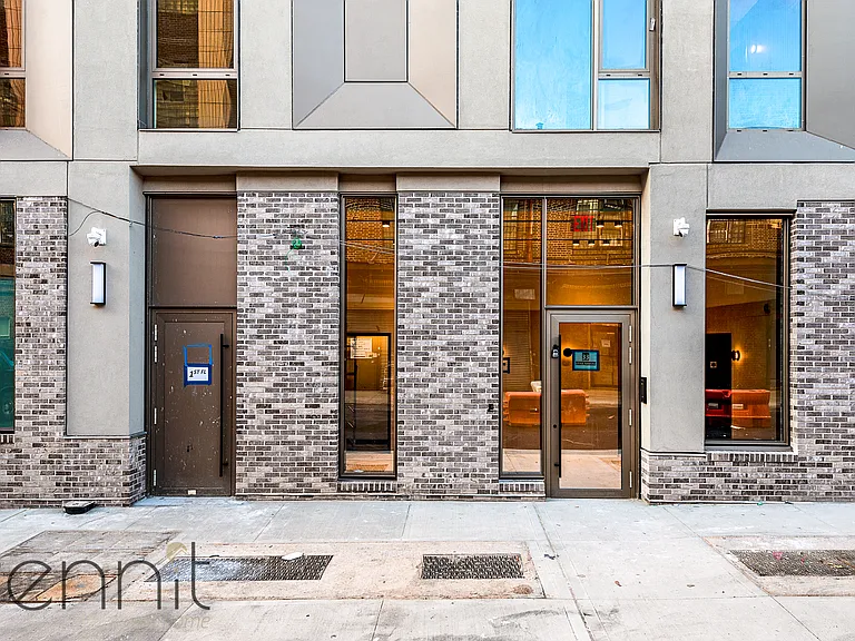 33 Little Nassau St #804 — Photo 20