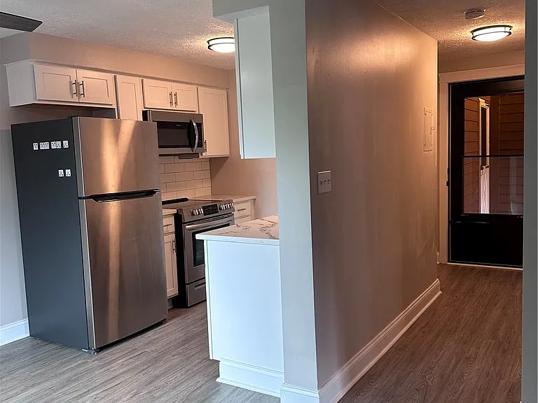 335 Village Blvd N — Photo 7