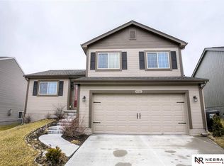 5323 S 195th St, Omaha, NE 68135