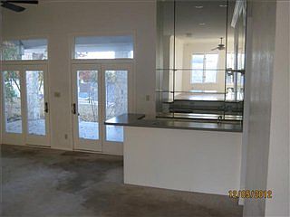 4th image of 44 Autumn Oaks Dr