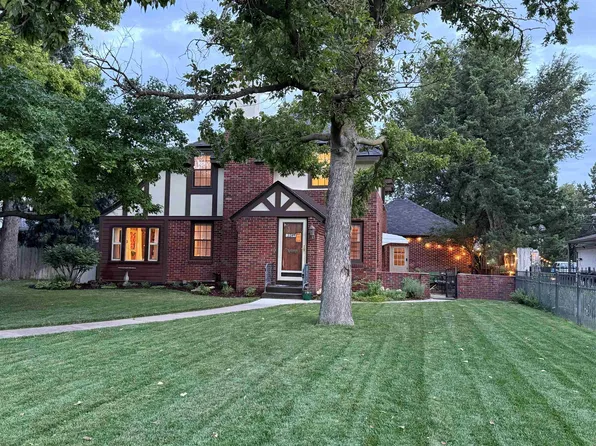3209 16th St, Great Bend, KS 67530