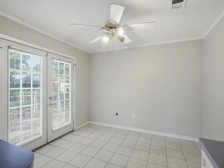 131 Cypress Dr — Photo 15